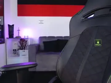 LunaValdez – webcam model profile photo Image 9