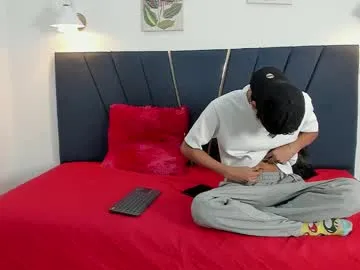 SofieLee – webcam model profile photo Image 4