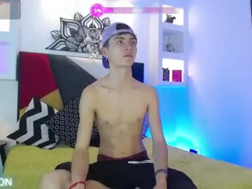 Emmy_Foxx – webcam model profile photo Image 2