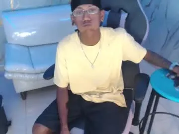 AmyBelmontt – webcam model profile photo Image 6