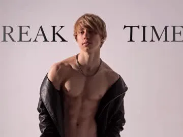 AlesandraMachado – webcam model profile photo Image 2