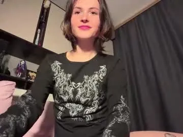 Noya – webcam model profile photo Image 10