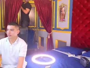 Daphne_Beaumont – webcam model profile photo Image 10