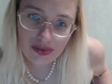 AmyBelmontt – webcam model profile photo Image 19