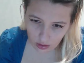 AmyBelmontt – webcam model profile photo Image 6