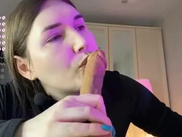 CassieGil – webcam model profile photo Image 18