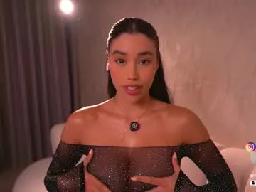 AmyBelmontt – webcam model profile photo Image 8