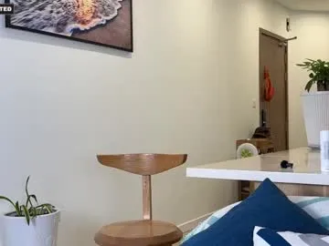 CasseyLeights – webcam model profile photo Image 11