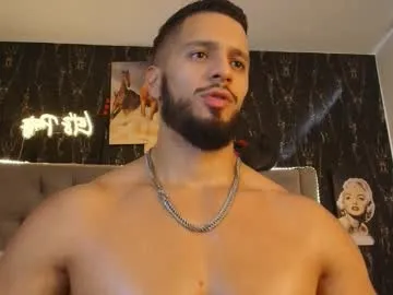 NikkiBea – webcam model profile photo Image 3