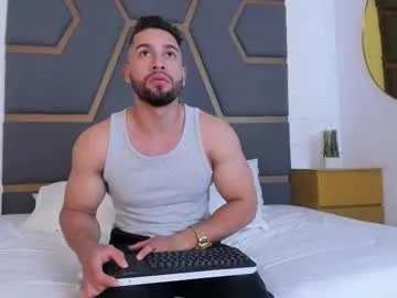 DenLina – webcam model profile photo Image 5