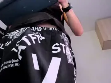 DominantAlex18 – webcam model profile photo Image 3