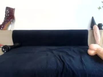 NoemiMendez – webcam model profile photo Image 12