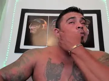 SkyLumen – webcam model profile photo Image 18