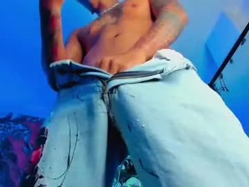 AAASuck – webcam model profile photo Image 16