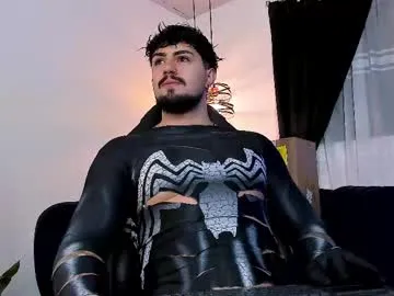 AuryPineda – webcam model profile photo Image 6