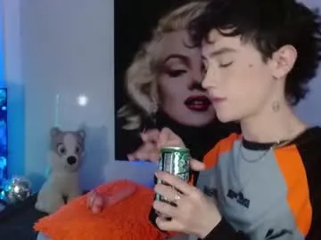 CassieGil – webcam model profile photo Image 10