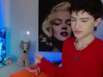 CassieGil – webcam model profile photo Image 14