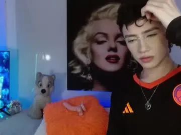 CassieGil – webcam model profile photo Image 15