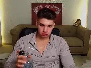 CassieGil – webcam model profile photo Image 16