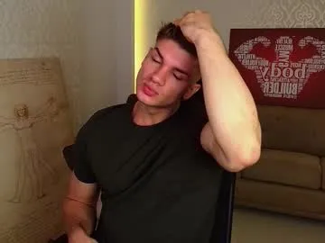 CassieGil – webcam model profile photo Image 9