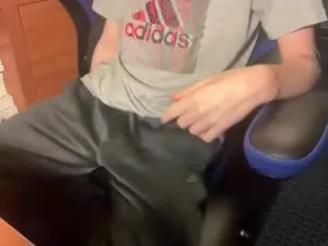 piaduran – webcam model profile photo Image 4