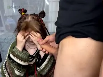 EllieKlark – webcam model profile photo Image 14