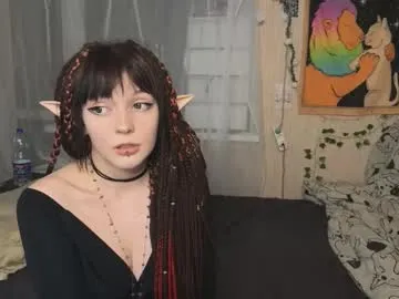 EllieKlark – webcam model profile photo Image 18