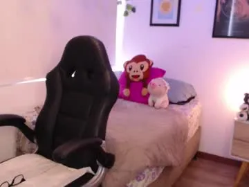 SexyyNana – webcam model profile photo Image 3