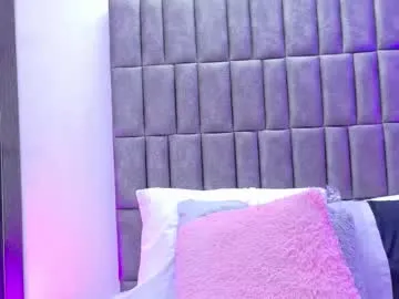 CassieGil – webcam model profile photo Image 9