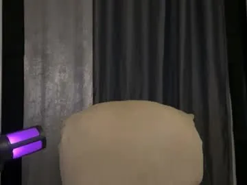 JadeMartinelli – webcam model profile photo Image 13