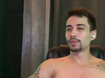 JadeMartinelli – webcam model profile photo Image 4