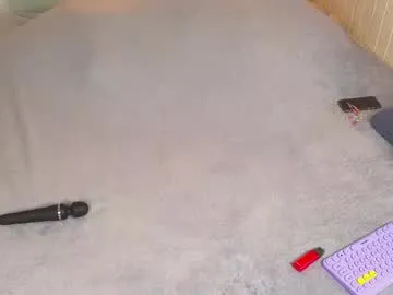 CassieGil – webcam model profile photo Image 5