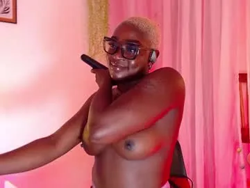 miaknox – webcam model profile photo