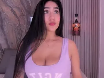 CassieGil – webcam model profile photo Image 4