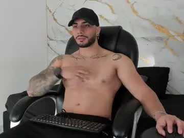 boysgang_sex – webcam model profile photo Image 11