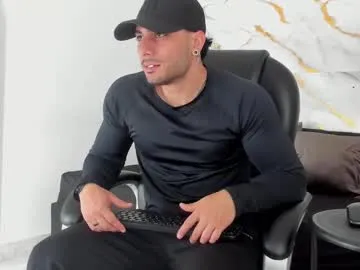 boysgang_sex – webcam model profile photo Image 15