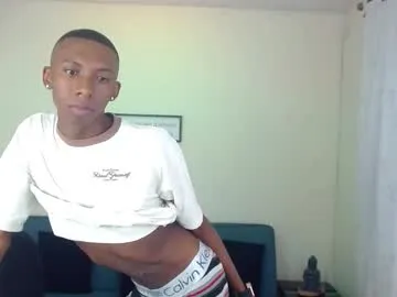 NaughtyNinaX – webcam model profile photo Image 7