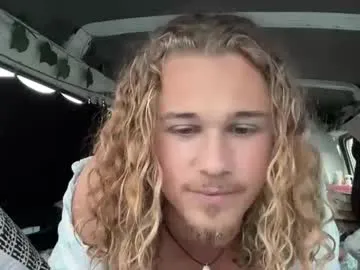 Olsuh – webcam model profile photo Image 2