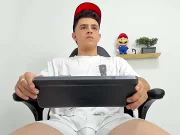 brokehungcollegeguy – webcam model profile photo Image 17