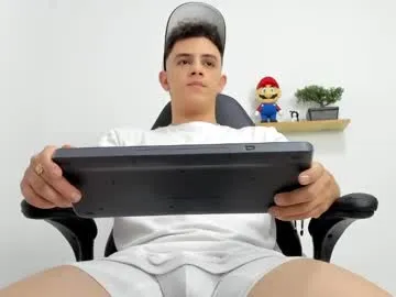 brokehungcollegeguy – webcam model profile photo Image 19