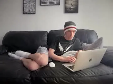 WILDDESIRES – webcam model profile photo Image 6