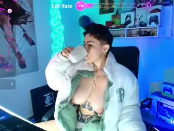 NaughtyNinaX – webcam model profile photo Image 17