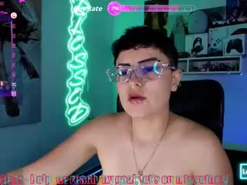 NaughtyNinaX – webcam model profile photo Image 3