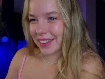 CassieGil – webcam model profile photo Image 10