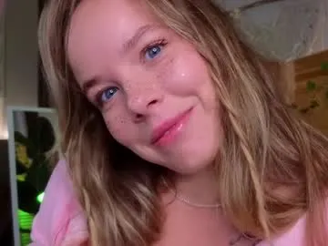 CassieGil – webcam model profile photo Image 6