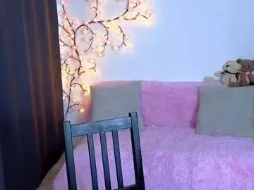 AmelieWilliams – webcam model profile photo Image 5