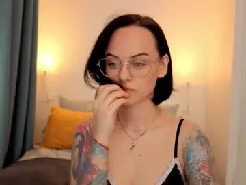 OrianaFalacci – webcam model profile photo Image 9