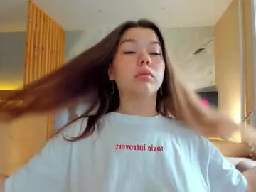 CassieGil – webcam model profile photo Image 12