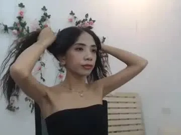 IrisWain – webcam model profile photo Image 4