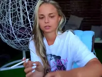 AmyBelmontt – webcam model profile photo Image 2